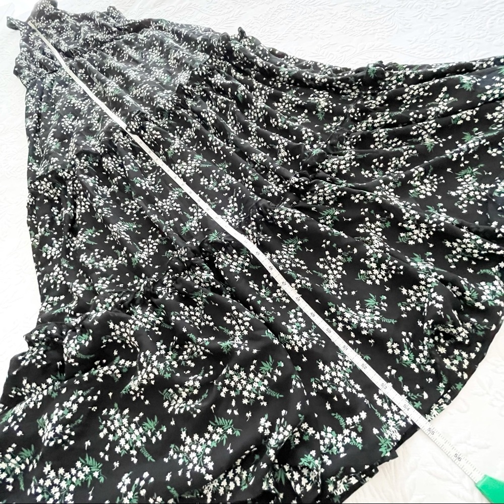 NWOT Lulu’s Black Floral Print Tiered Halter Maxi Dress - Picture 10 of 11